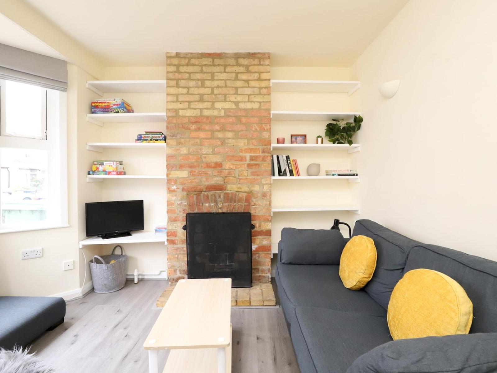Sunny Victorian 2Br Townhouse Oxford Pass The Keys Villa Exterior photo