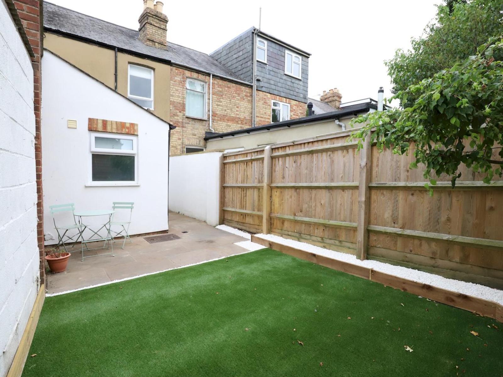 Sunny Victorian 2Br Townhouse Oxford Pass The Keys Villa Exterior photo